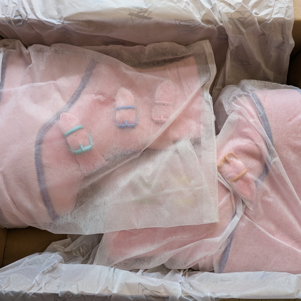 YRU Carebear Pink Velvet Boots, Dune Lo Care Bears Size 10M - Picture 3 of 9